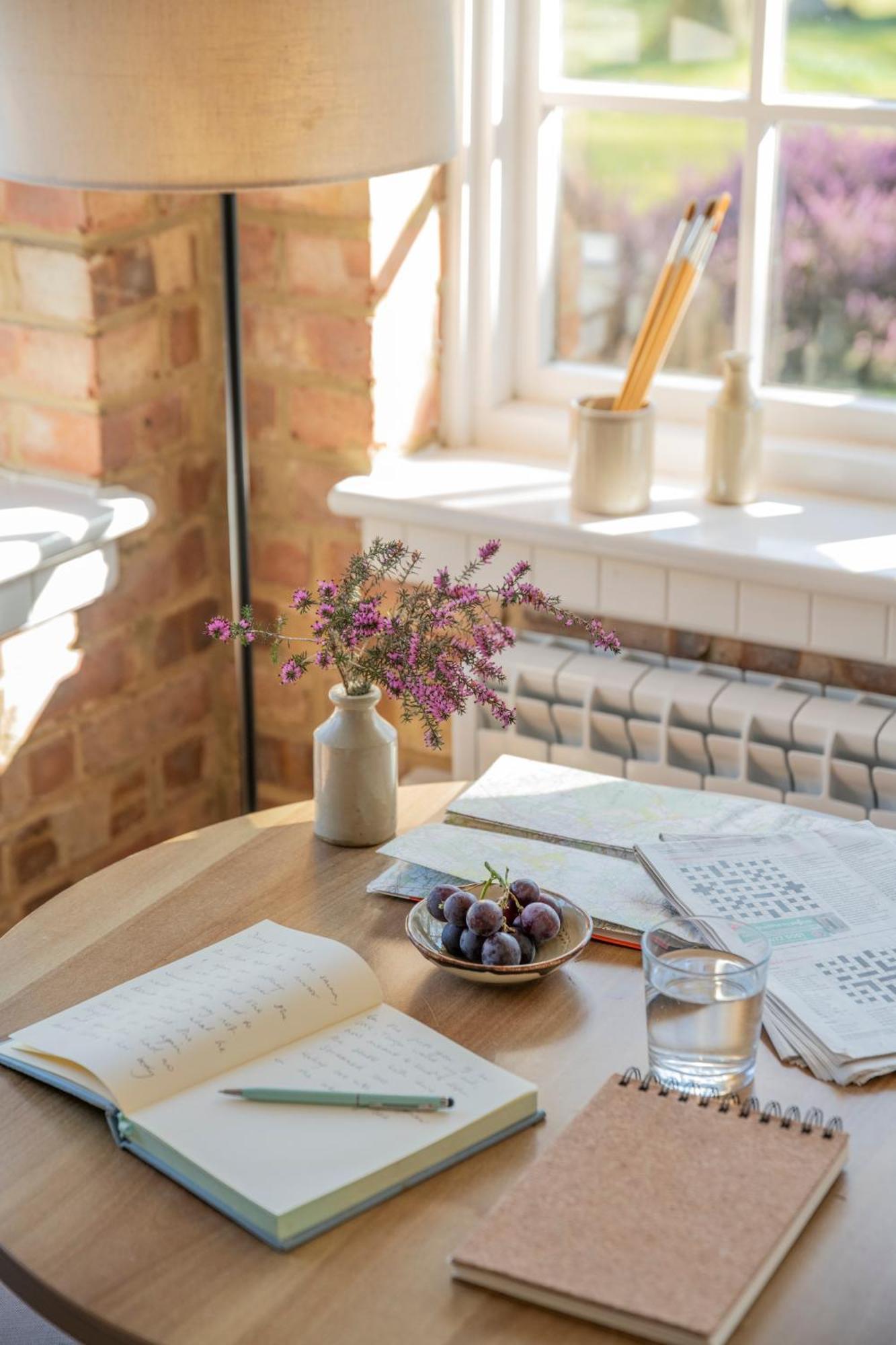 Old Mill Lodge By Huluki Sussex Stays Hurstpierpoint Zewnętrze zdjęcie
